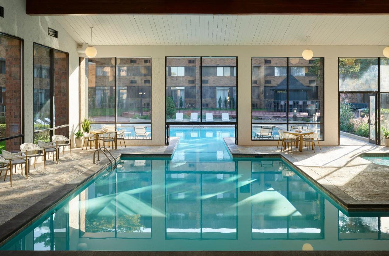 Sheraton Grand Rapids Airport Hotel Cascade Dış mekan fotoğraf
