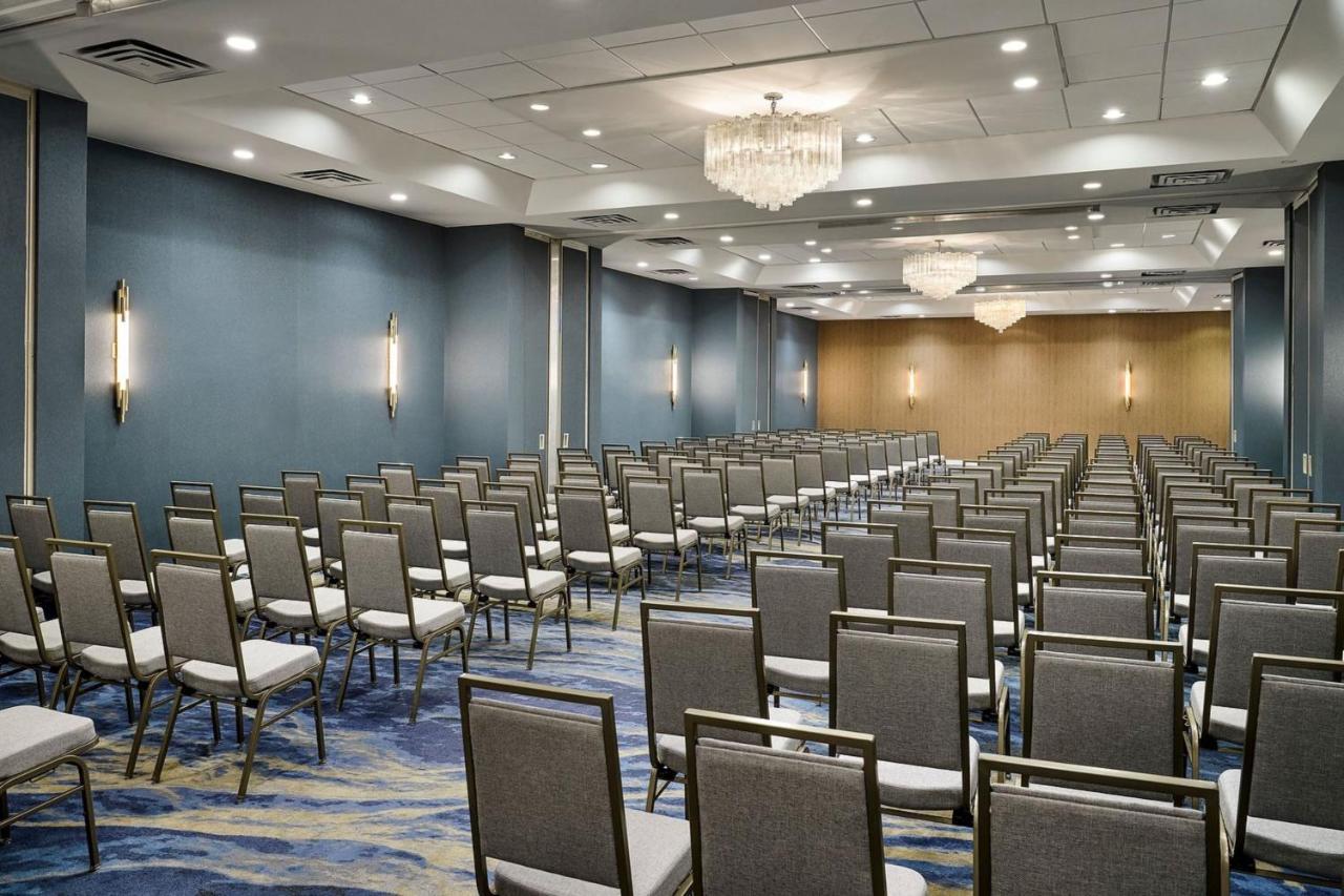 Sheraton Grand Rapids Airport Hotel Cascade Dış mekan fotoğraf